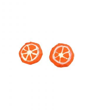 Pendientes infantiles con forma de mandarina sobre fondo blanco
